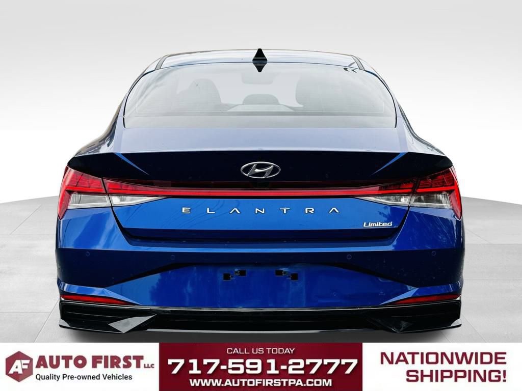 Used 2023 Hyundai Elantra Limited w/ Preferred Accessory Package image 4
