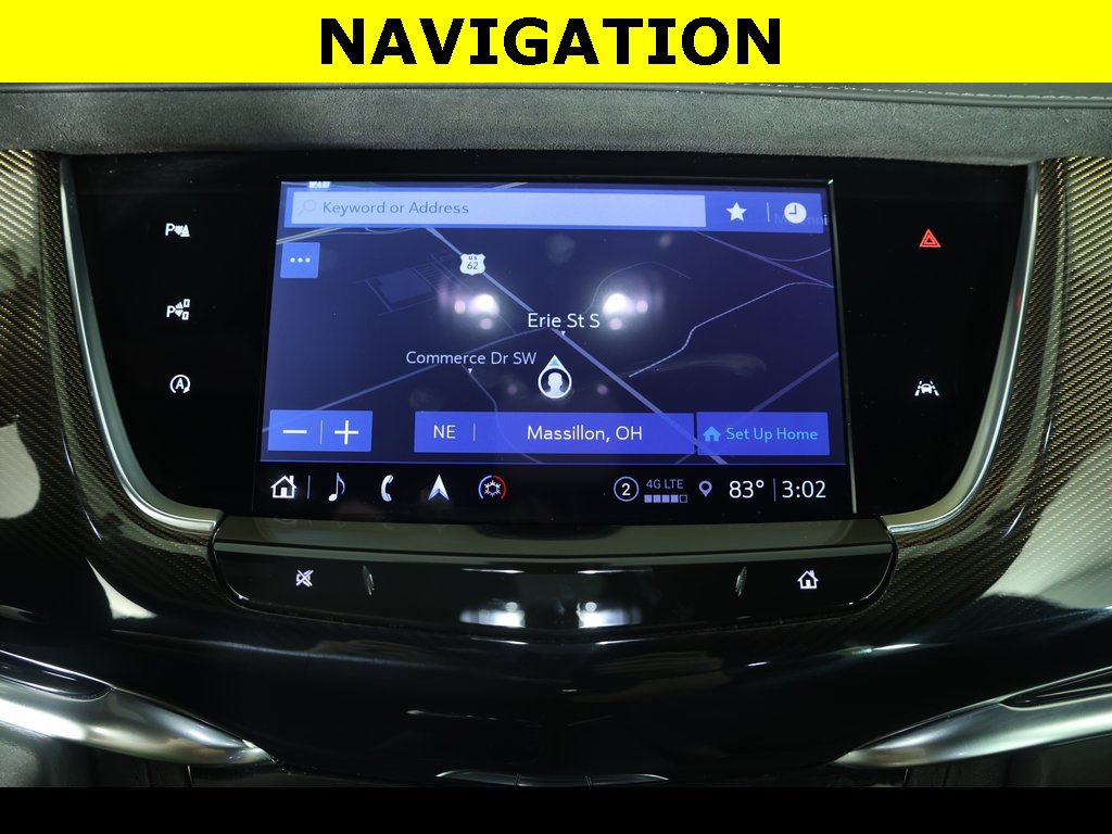 Used 2024 Cadillac XT6 Sport w/ Platinum Package image 9