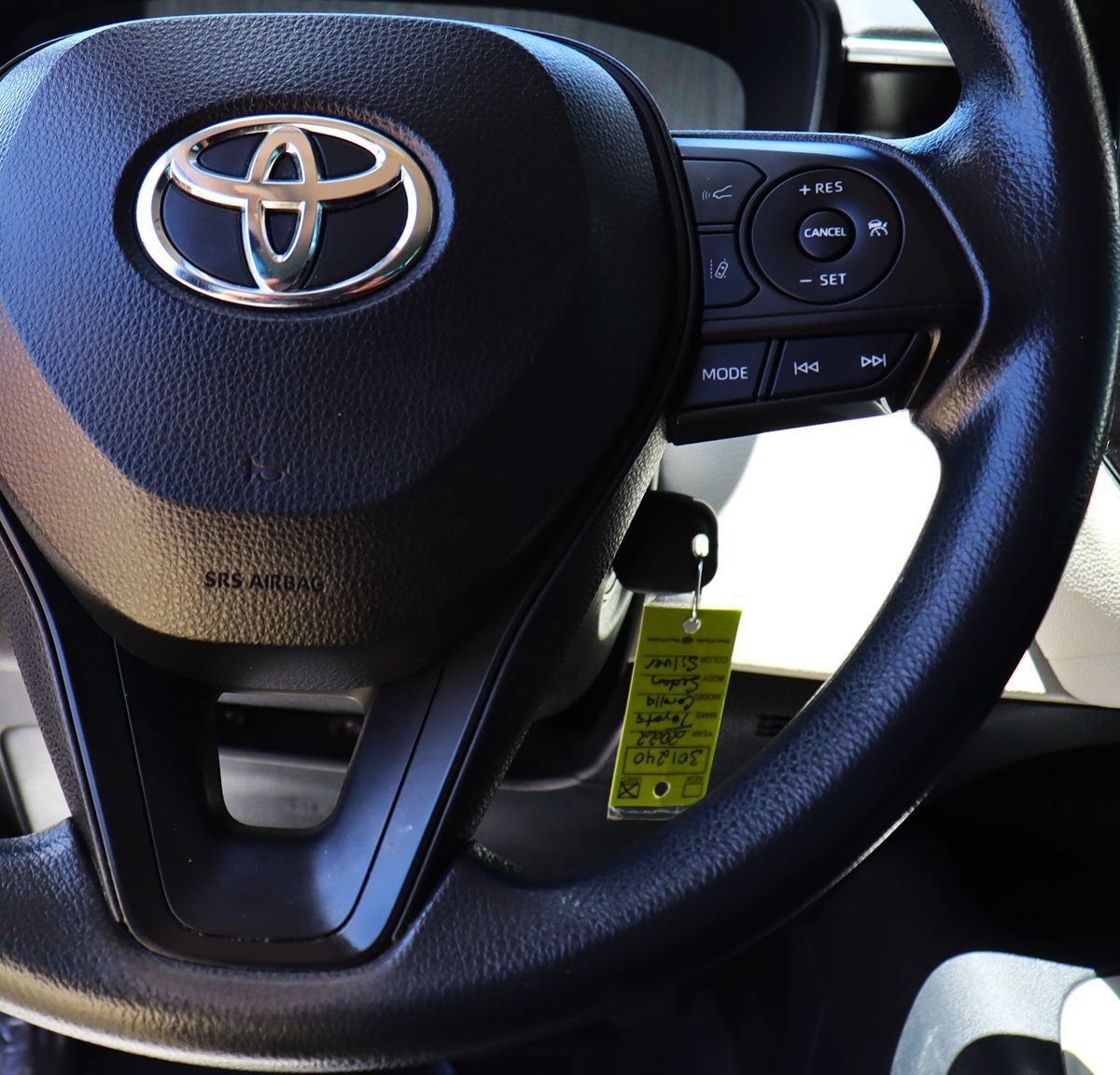 Used 2022 Toyota Corolla LE w/ Carpet Mat Package (TMS) FWD image 54