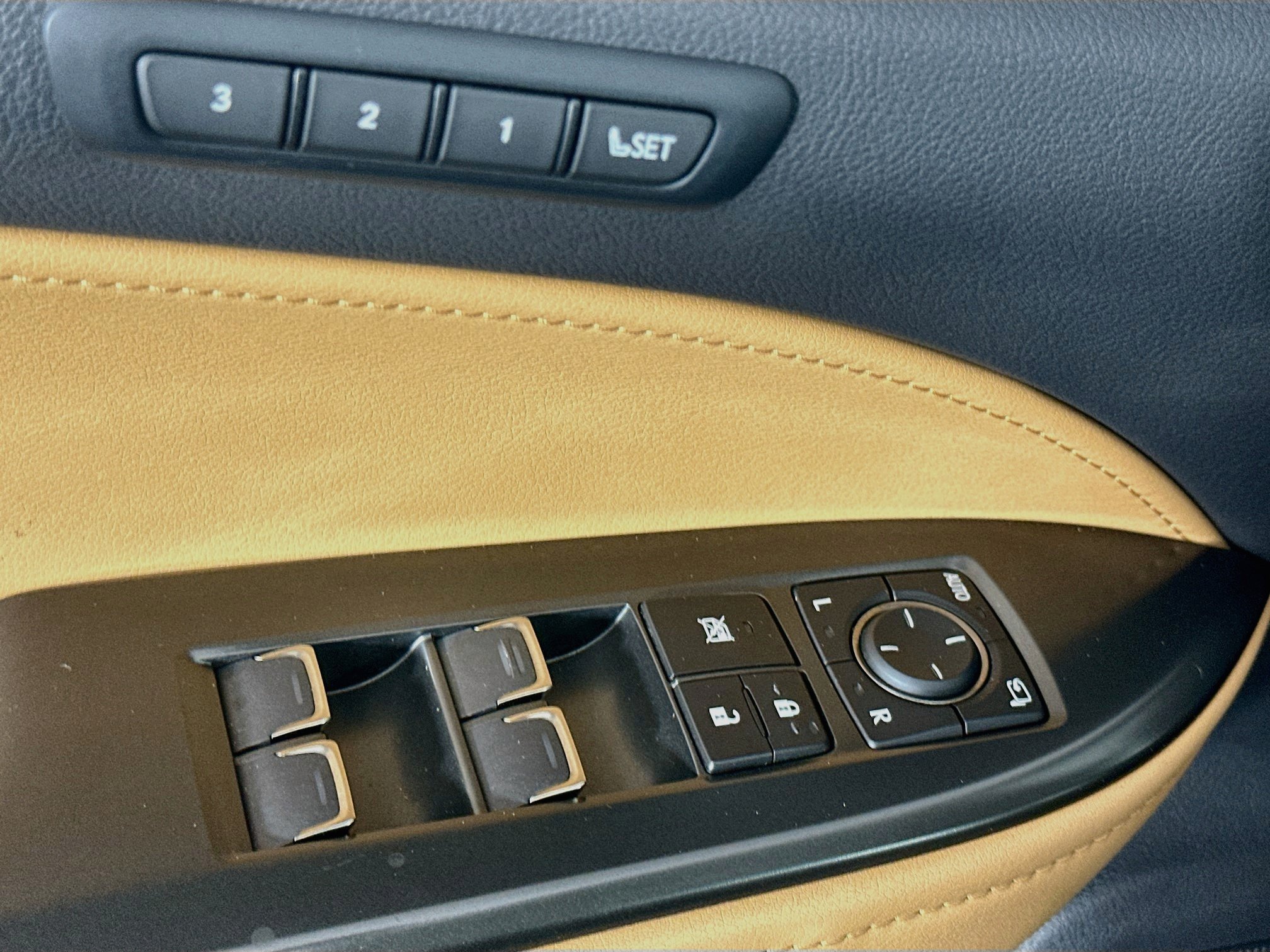 Used 2024 Lexus NX 250 FWD image 15