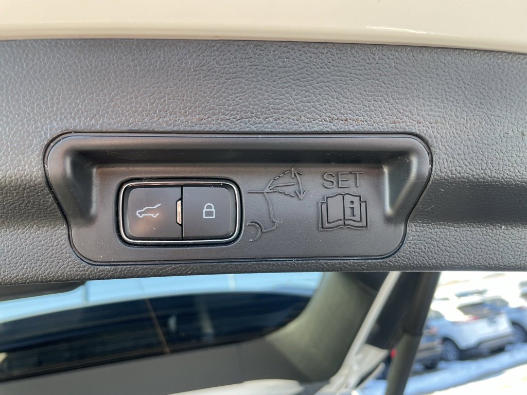 Used 2020 Ford Explorer ST w/ ST Street Pack image 41