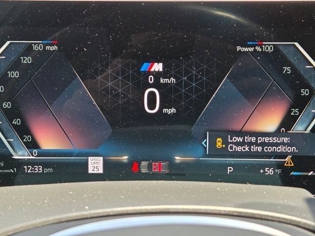 Used 2025 BMW X5 xDrive40i AWD/4WD image 32