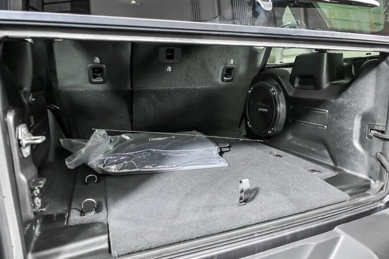 Used 2021 Jeep Wrangler Unlimited Rubicon AWD/4WD image 13