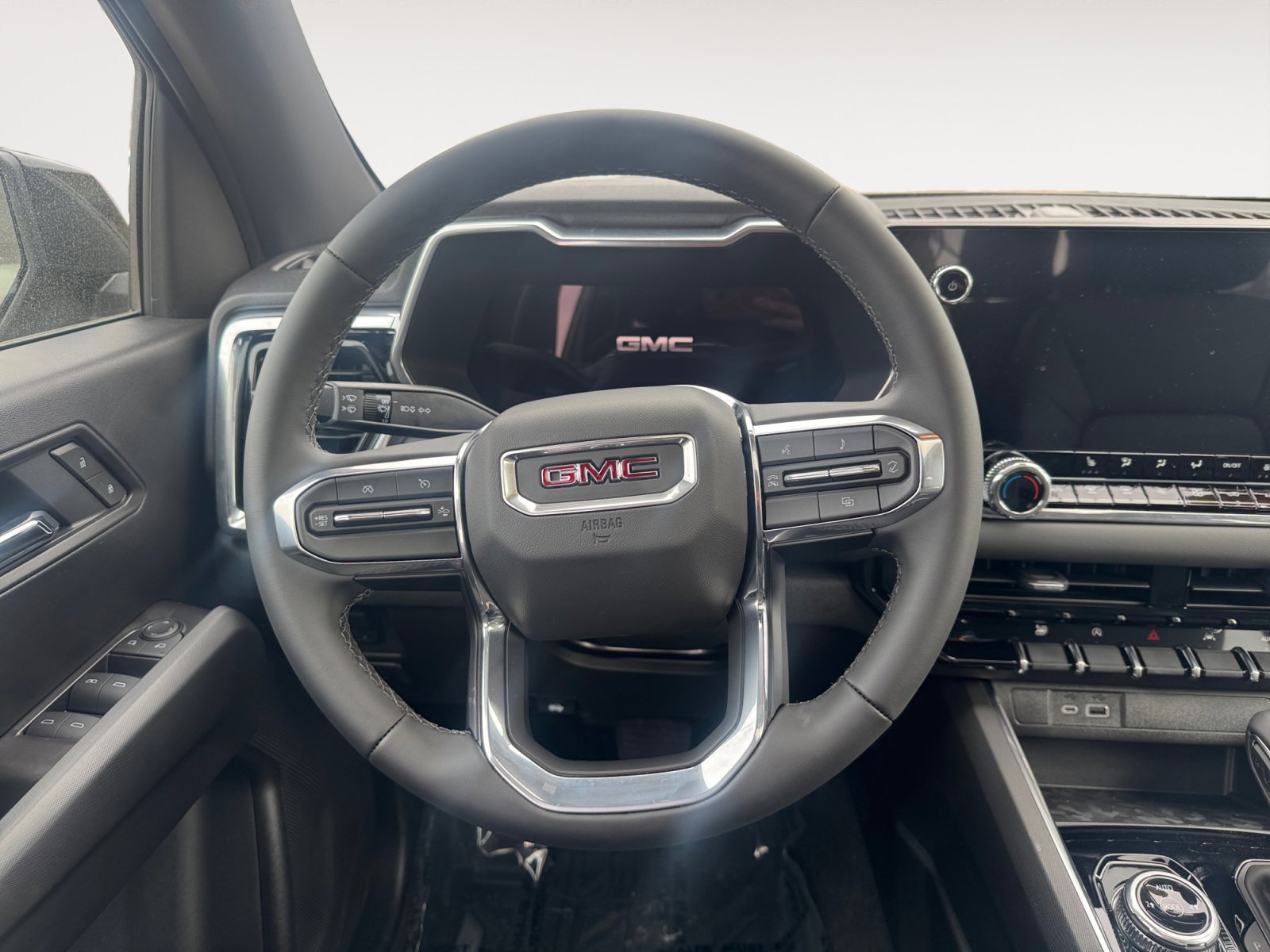 New 2026 GMC Canyon Elevation w/ LPO, Sports Bar Package image 12