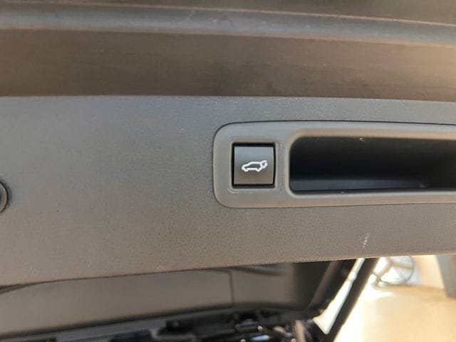Used 2025 Toyota Highlander XSE AWD/4WD image 10