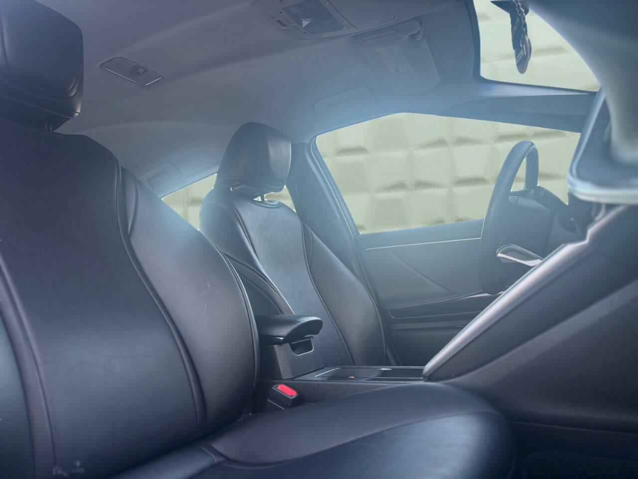 Used 2017 Toyota Mirai FWD image 16