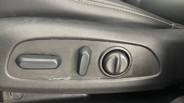 Used 2024 Chevrolet Traverse Limited LT image 35