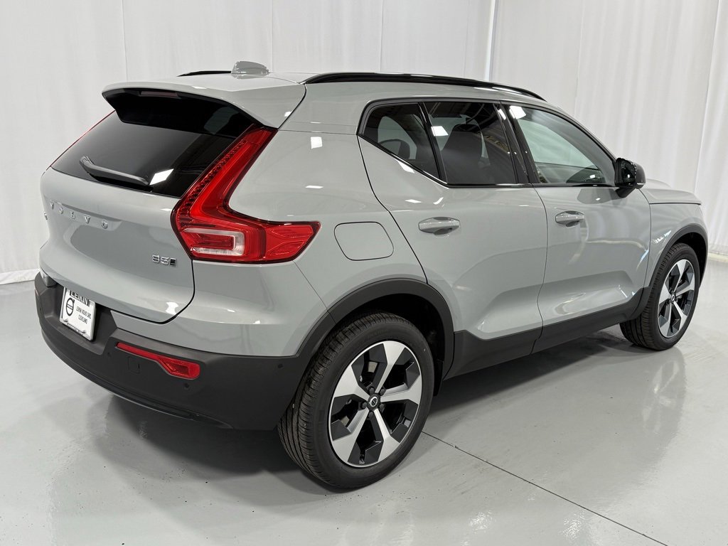 New 2026 Volvo XC40 B5 Plus w/ Protection Package Premier image 6