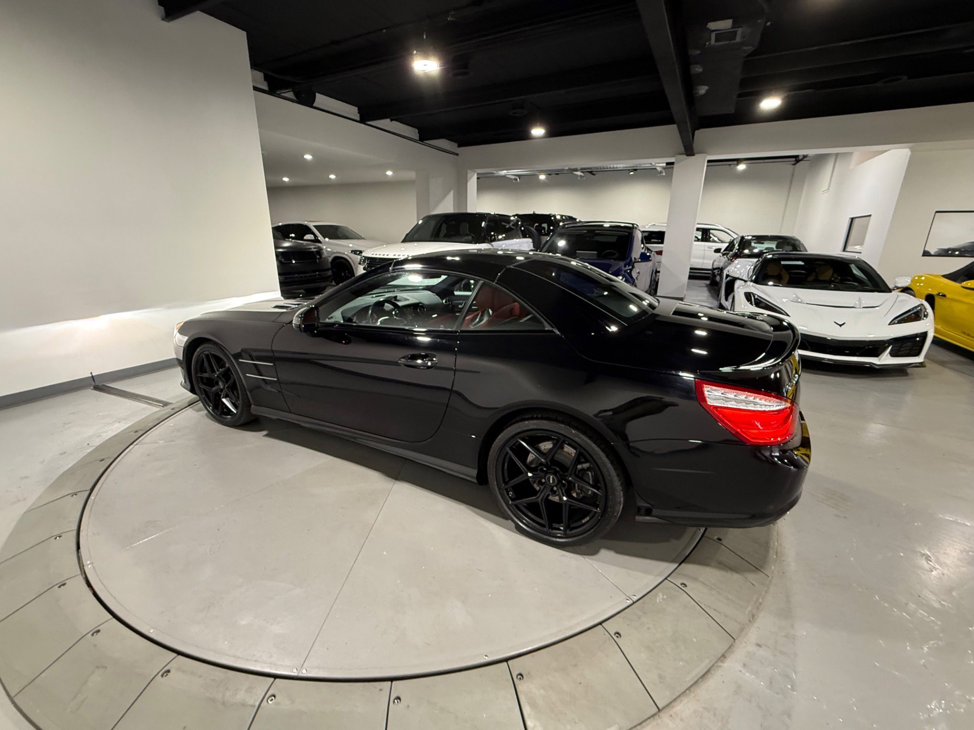 Used 2016 Mercedes-Benz SL 550 image 21