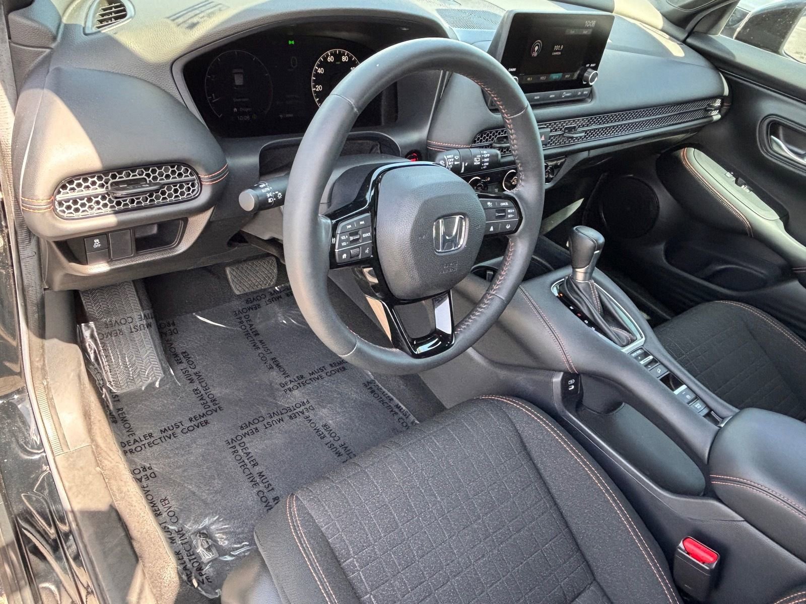 Used 2024 Honda HR-V Sport image 17