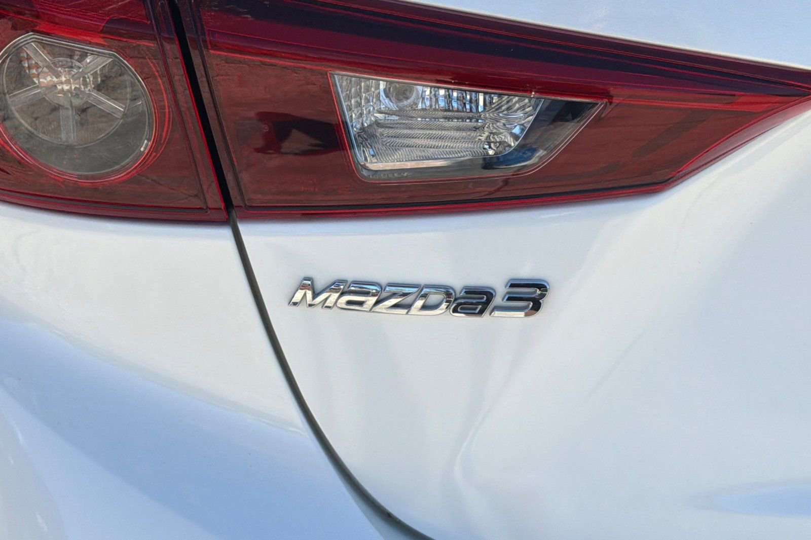 Used 2016 MAZDA MAZDA3 s Grand Touring w/ Technology Package image 26