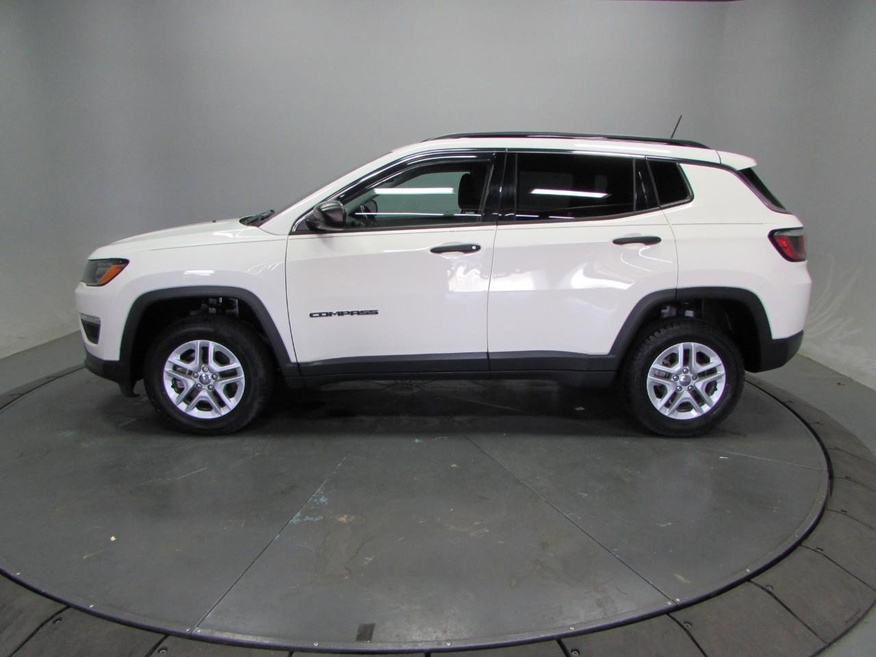 Used 2020 Jeep Compass Sport w/ Cold Weather Group image 4