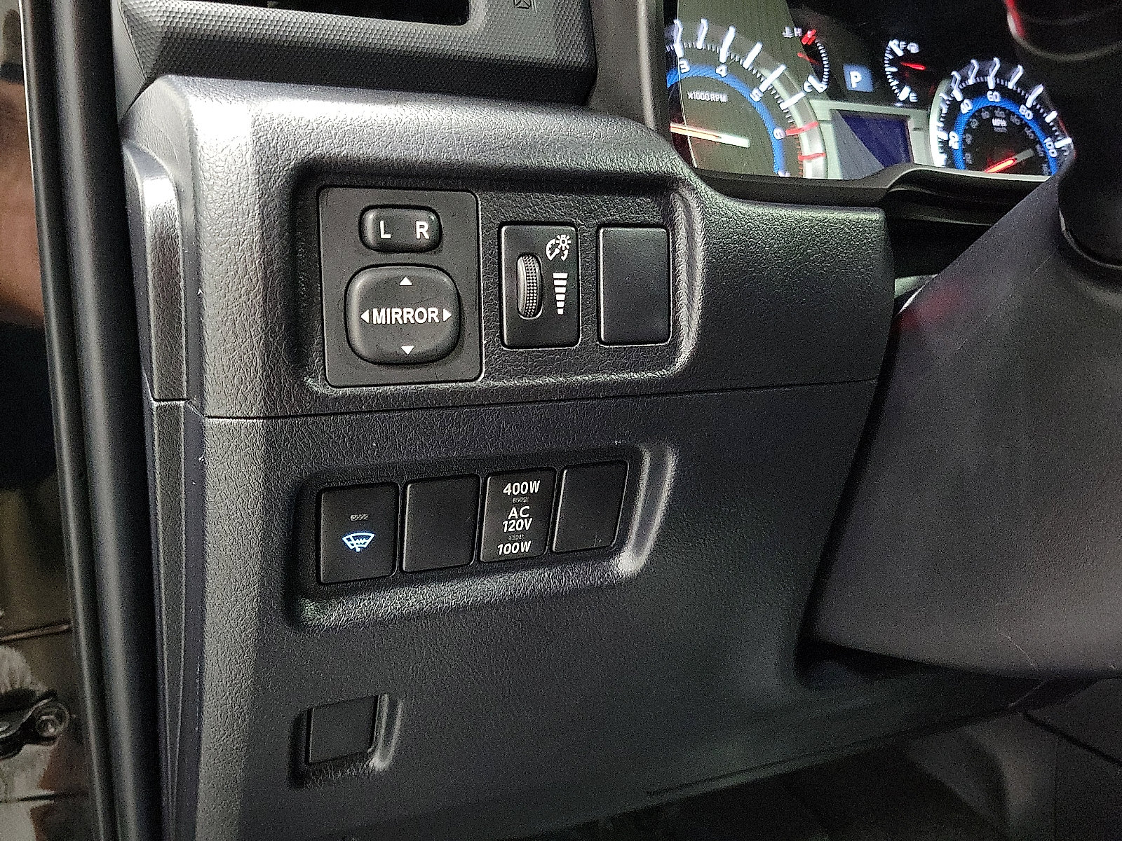 Used 2017 Toyota 4Runner TRD Off-Road AWD/4WD image 12