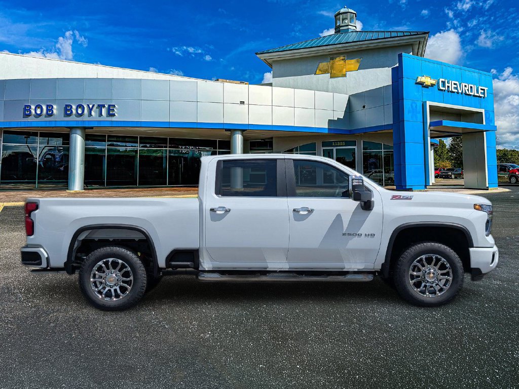 New 2026 Chevrolet Silverado 2500 LT w/ Z71 Chrome Sport Edition AWD/4WD image 8