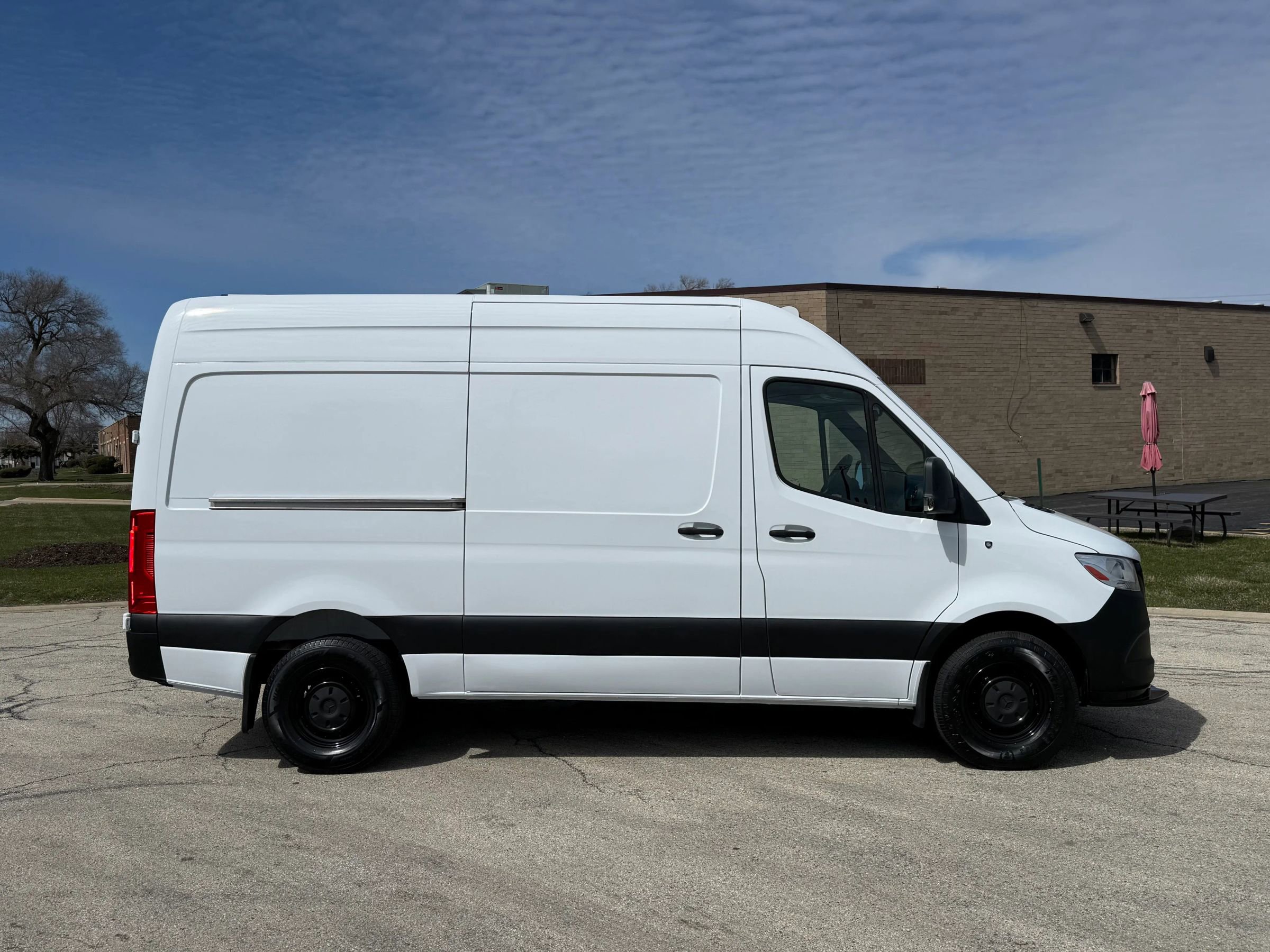 Used 2019 Mercedes-Benz Sprinter 144 image 6