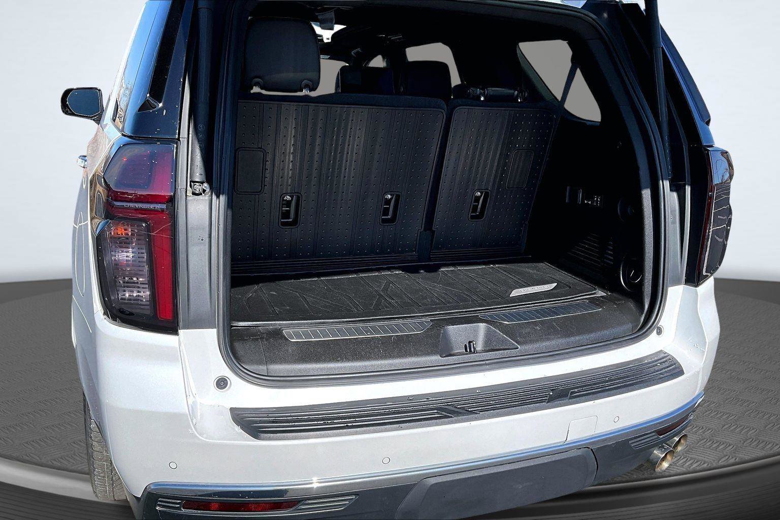 Used 2021 Chevrolet Tahoe High Country image 5