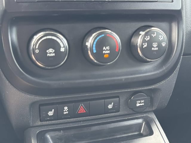 Used 2014 Jeep Patriot Latitude FWD image 23