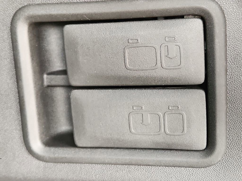 Used 2024 Chevrolet Equinox RS w/ RS Leather Package image 14