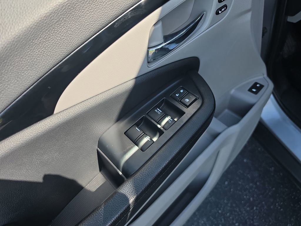 Used 2021 Honda Pilot Elite image 13