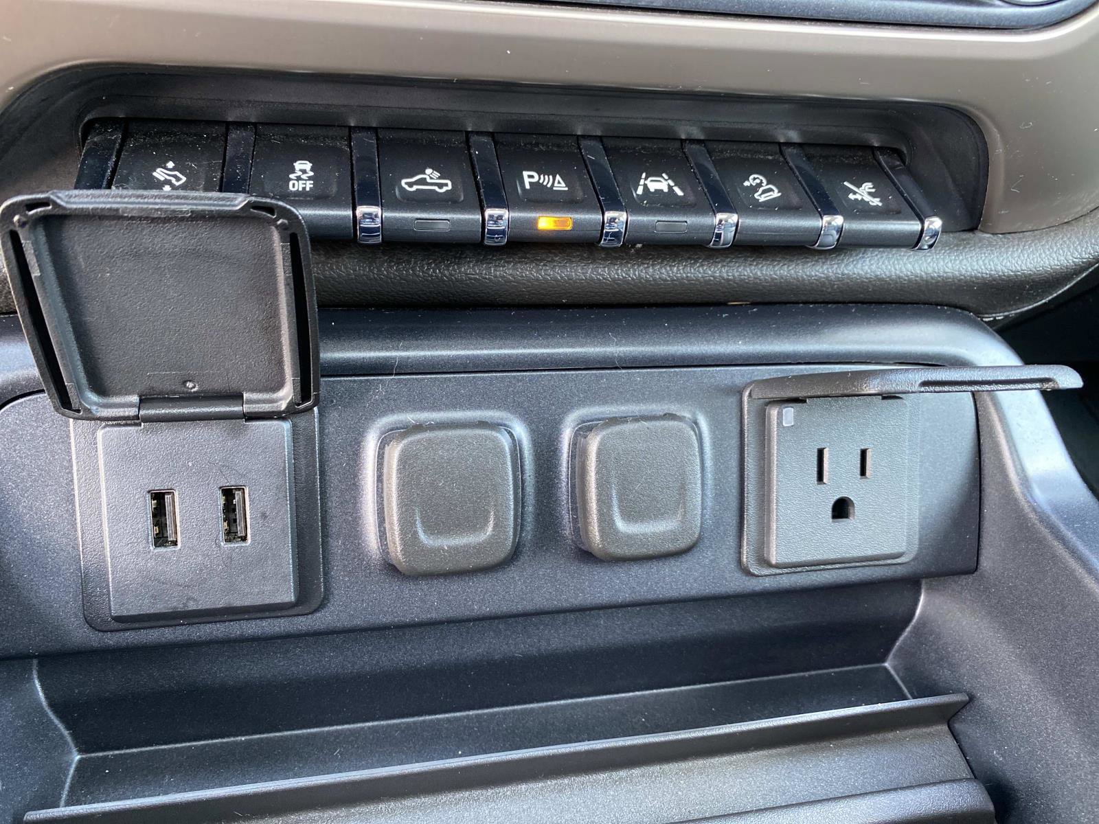 Used 2018 GMC Sierra 1500 Denali w/ Denali Ultimate Package image 16