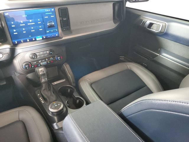 Used 2024 Ford Bronco Outer Banks AWD/4WD image 15