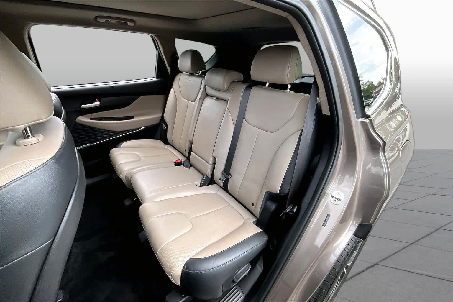 Used 2020 Hyundai Santa Fe SEL FWD image 20