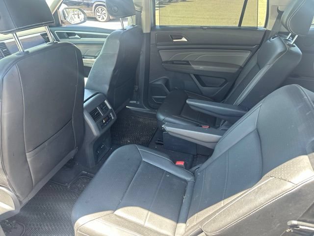 Certified 2023 Volkswagen Atlas SE w/ Black Wheel Package AWD/4WD image 12