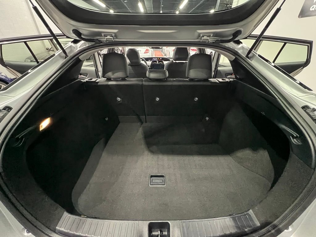 Used 2017 Toyota Prius Four w/ Advanced Technology Package image 55