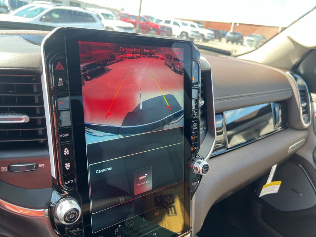 Used 2025 RAM 1500 Laramie image 26