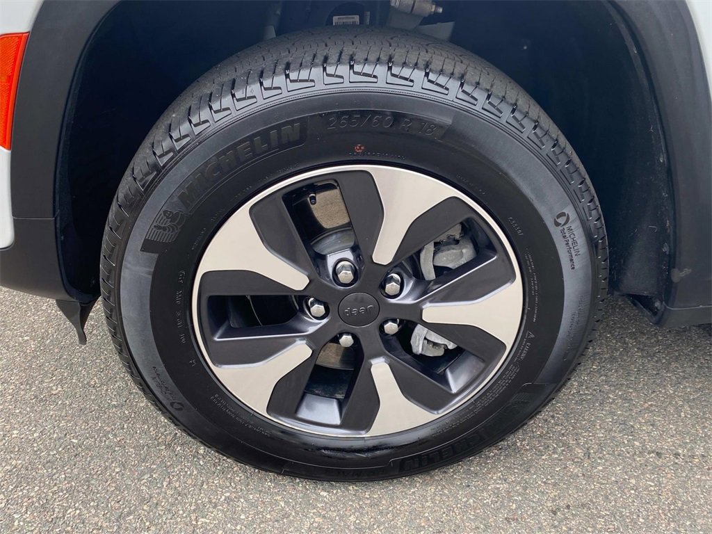 Used 2024 Jeep Grand Cherokee Limited 4xe image 25