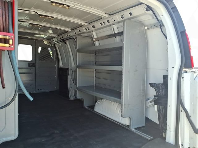 Used 2022 Chevrolet Express 3500 Extended w/ Driver Convenience Package RWD image 22