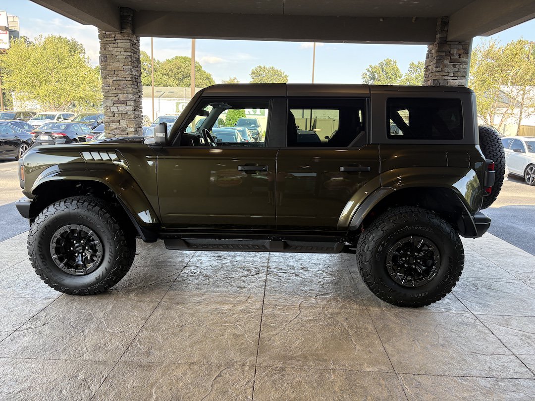 Used 2025 Ford Bronco Raptor AWD/4WD image 9