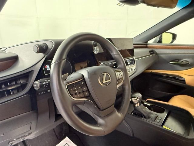 Certified 2025 Lexus ES 300h 300h w/ Premium Package image 13