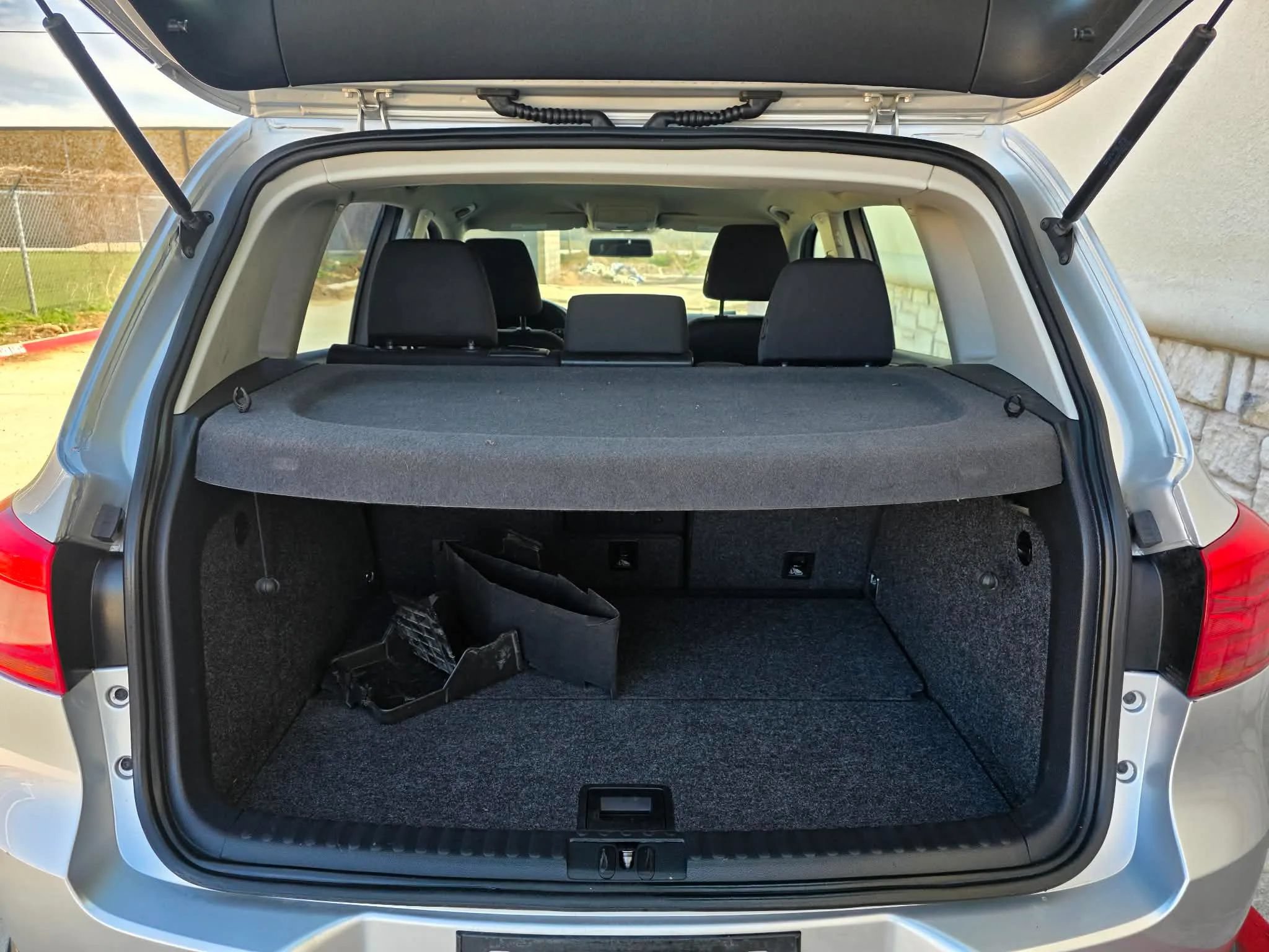 Used 2013 Volkswagen Tiguan S FWD image 5