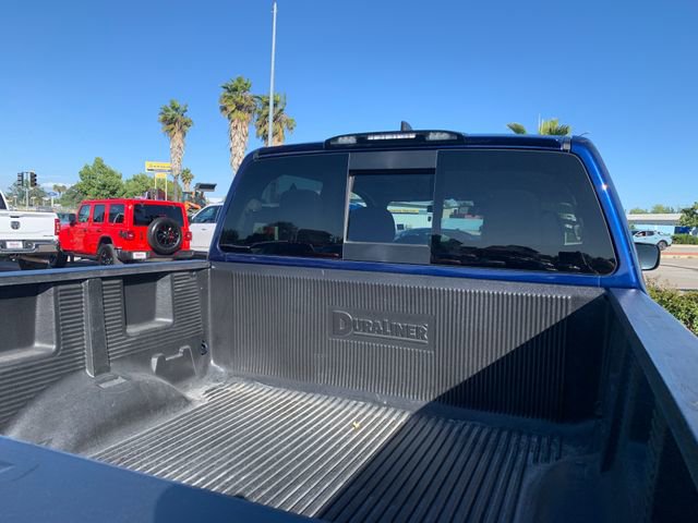 Used 2022 Nissan Titan SV AWD/4WD image 10