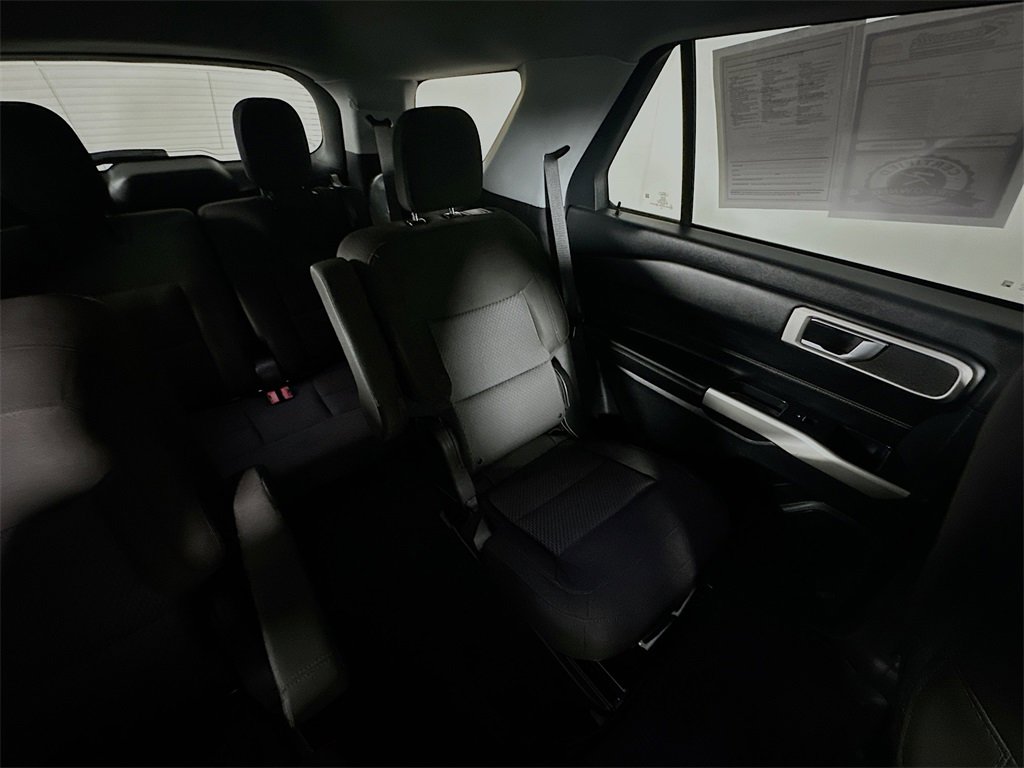 Used 2022 Ford Explorer XLT image 14