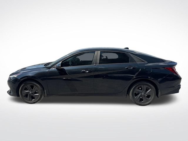 Used 2022 Hyundai Elantra SEL w/ Convenience Package FWD image 4