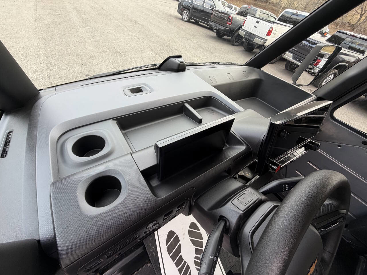 Used 2025 Chevrolet Brightdrop 600 image 30
