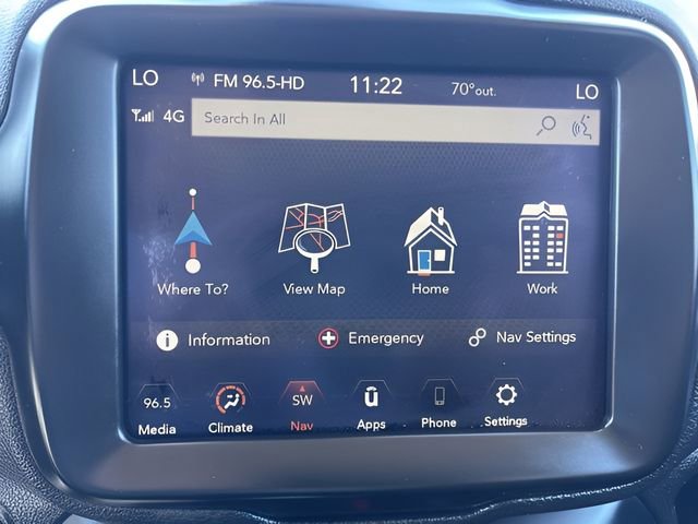 Used 2023 Jeep Renegade Latitude AWD/4WD image 23
