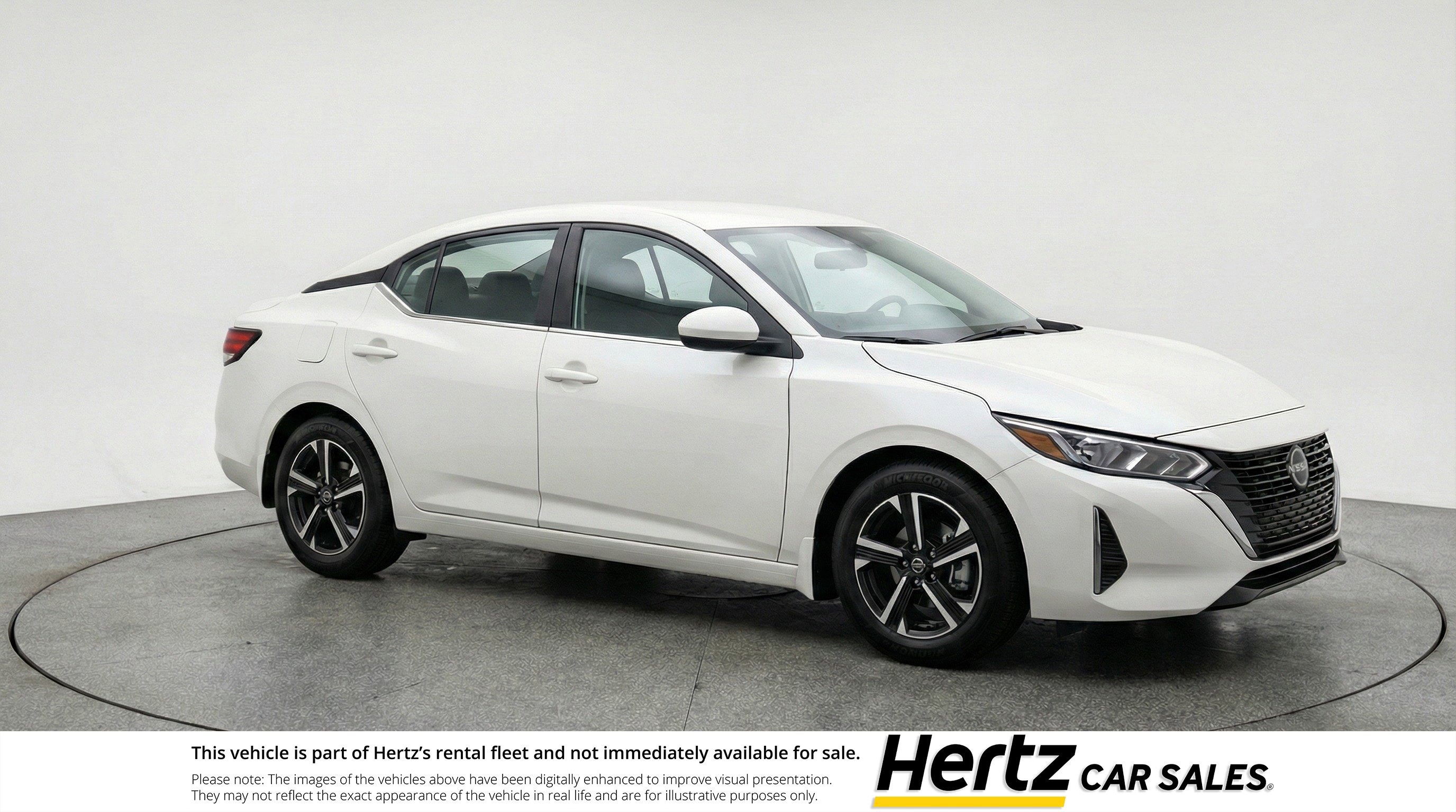 Used 2025 Nissan Sentra SV image 1