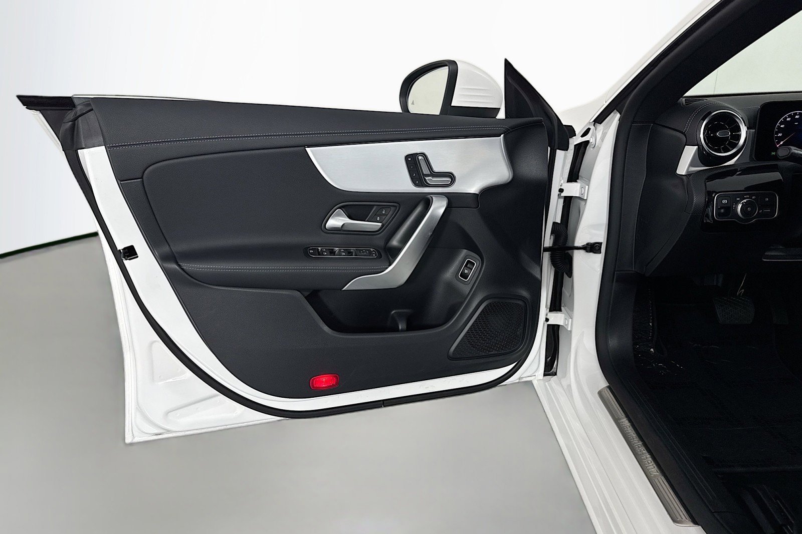 Certified 2026 Mercedes-Benz CLA 250 4MATIC image 22