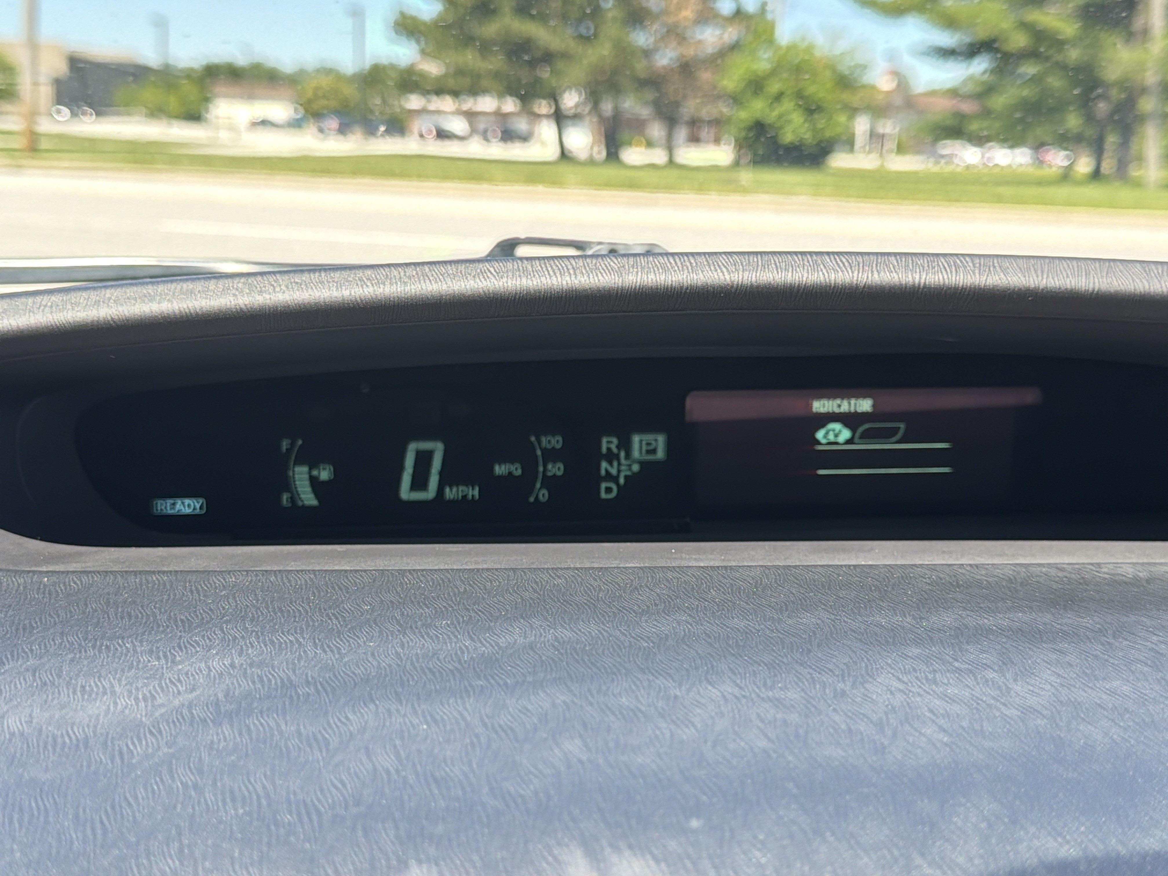 Used 2013 Toyota Prius Four w/ Deluxe Solar Roof Pkg FWD image 25