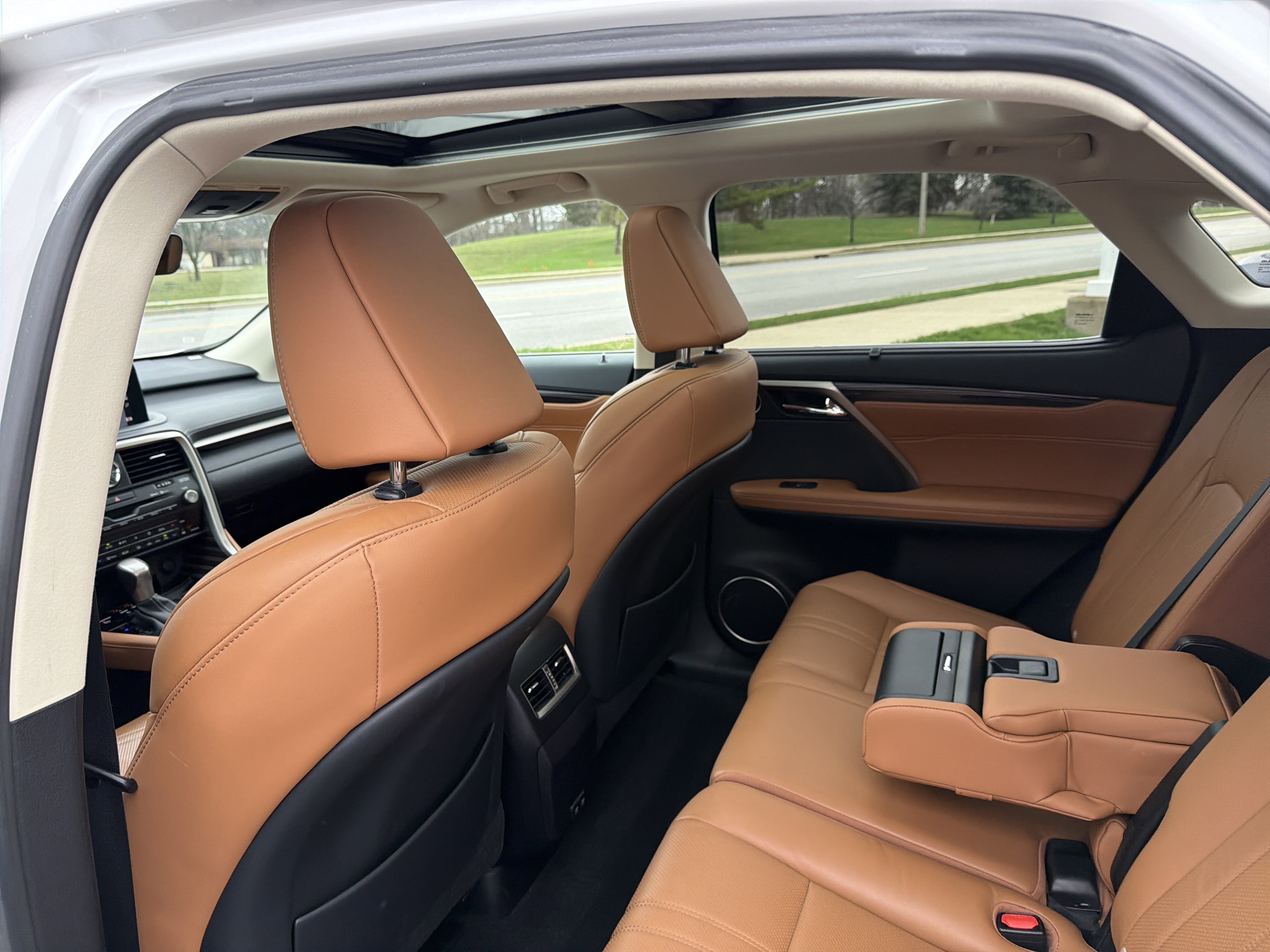 Used 2022 Lexus RX 450h AWD w/ Luxury Package image 81