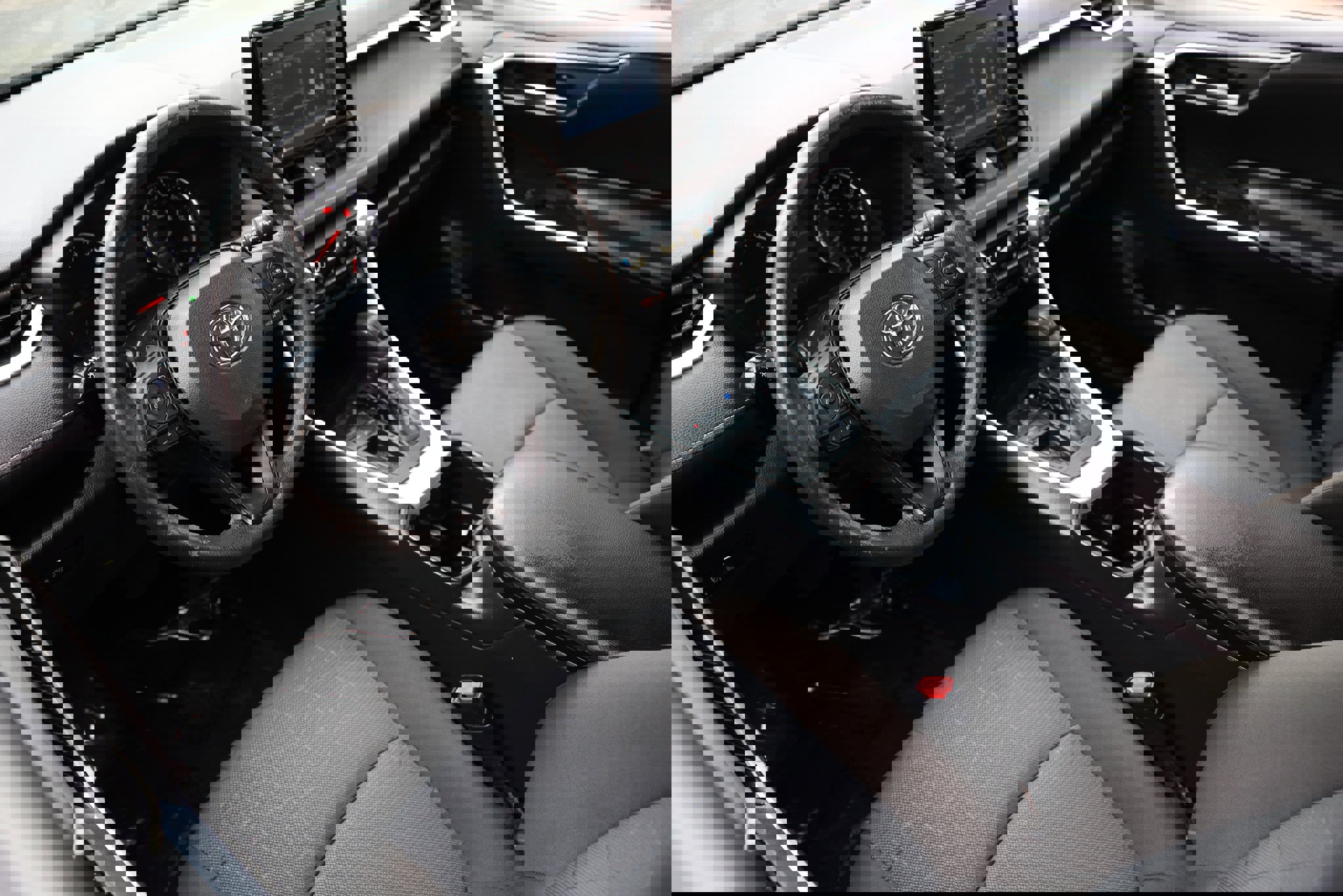 Used 2022 Toyota RAV4 XLE image 6