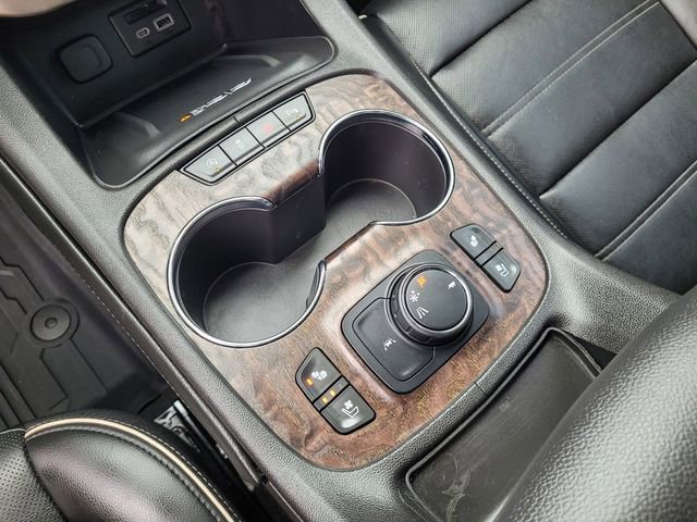 Used 2022 GMC Acadia Denali w/ Denali Ultimate Package image 17