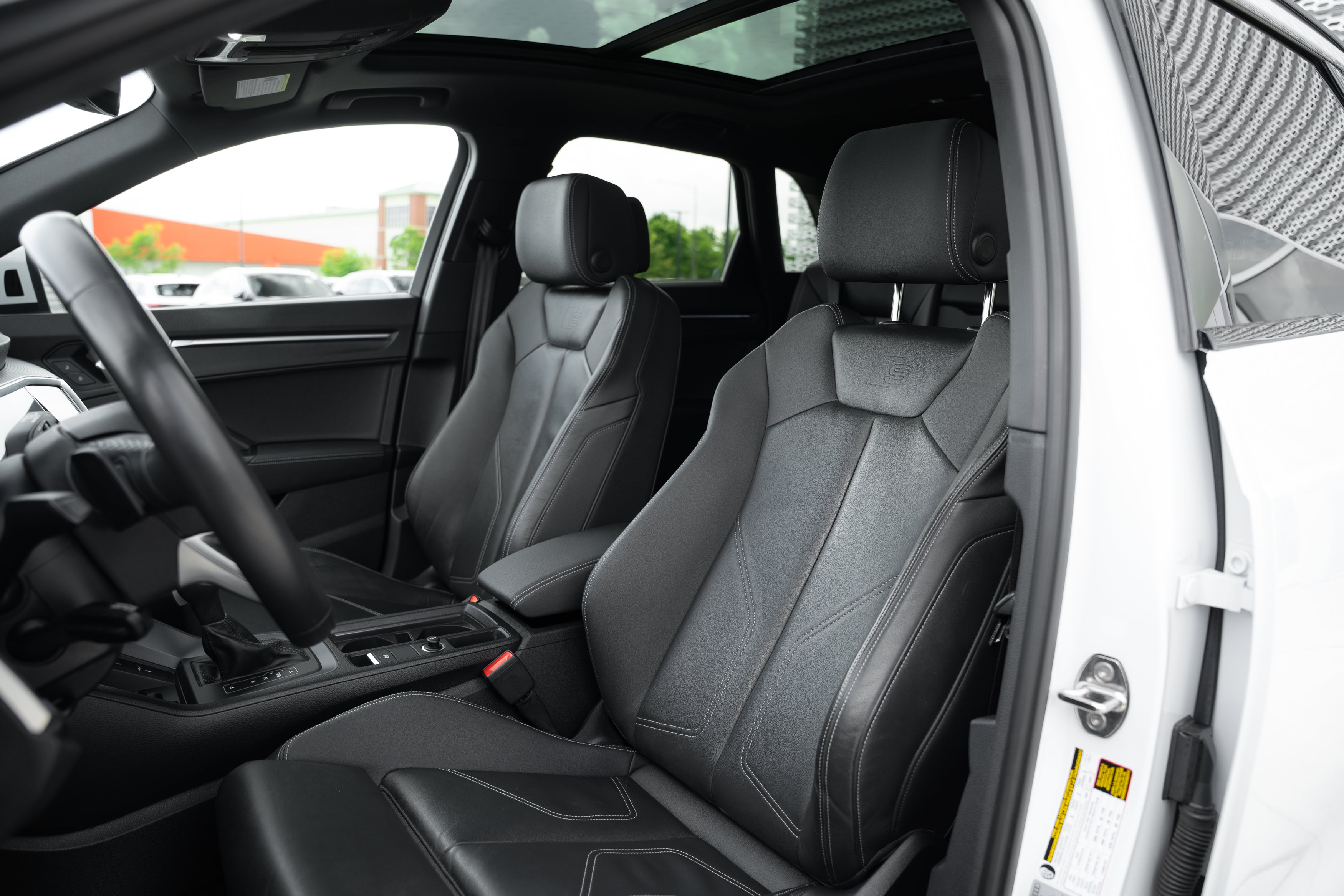Certified 2023 Audi Q3 2.0T Premium Plus w/ Premium Plus Package AWD/4WD image 21