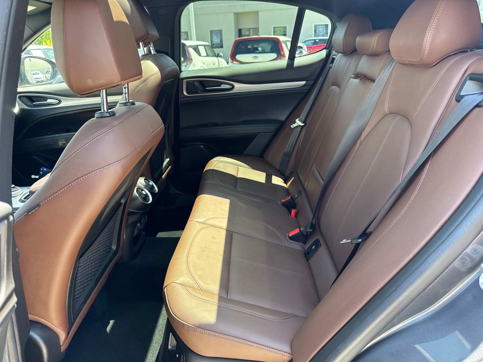 Used 2024 Alfa Romeo Stelvio Ti image 12