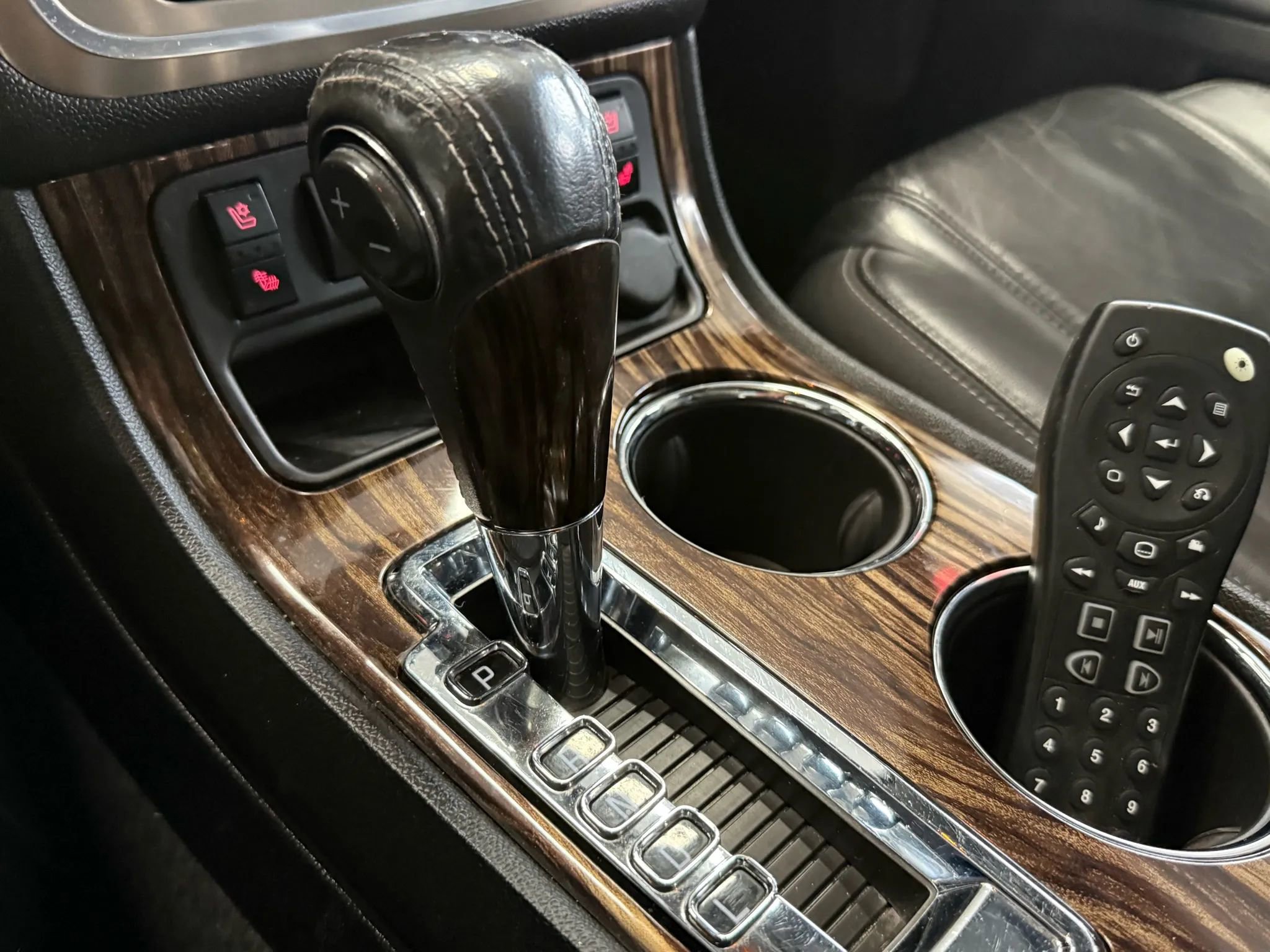 Used 2016 GMC Acadia Denali image 16