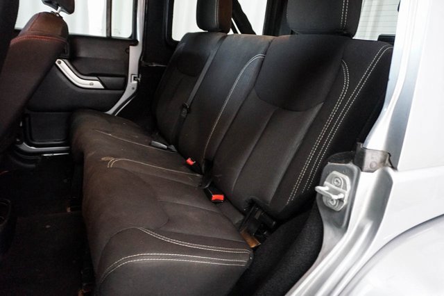 Used 2014 Jeep Wrangler Unlimited Sahara w/ Max Tow Package image 12