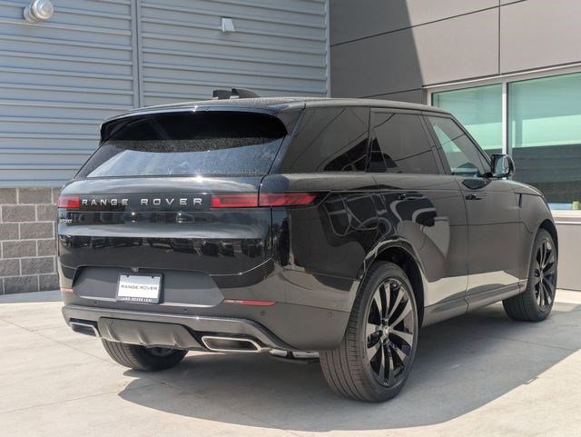 Certified 2025 Land Rover Range Rover Sport SE AWD/4WD image 7